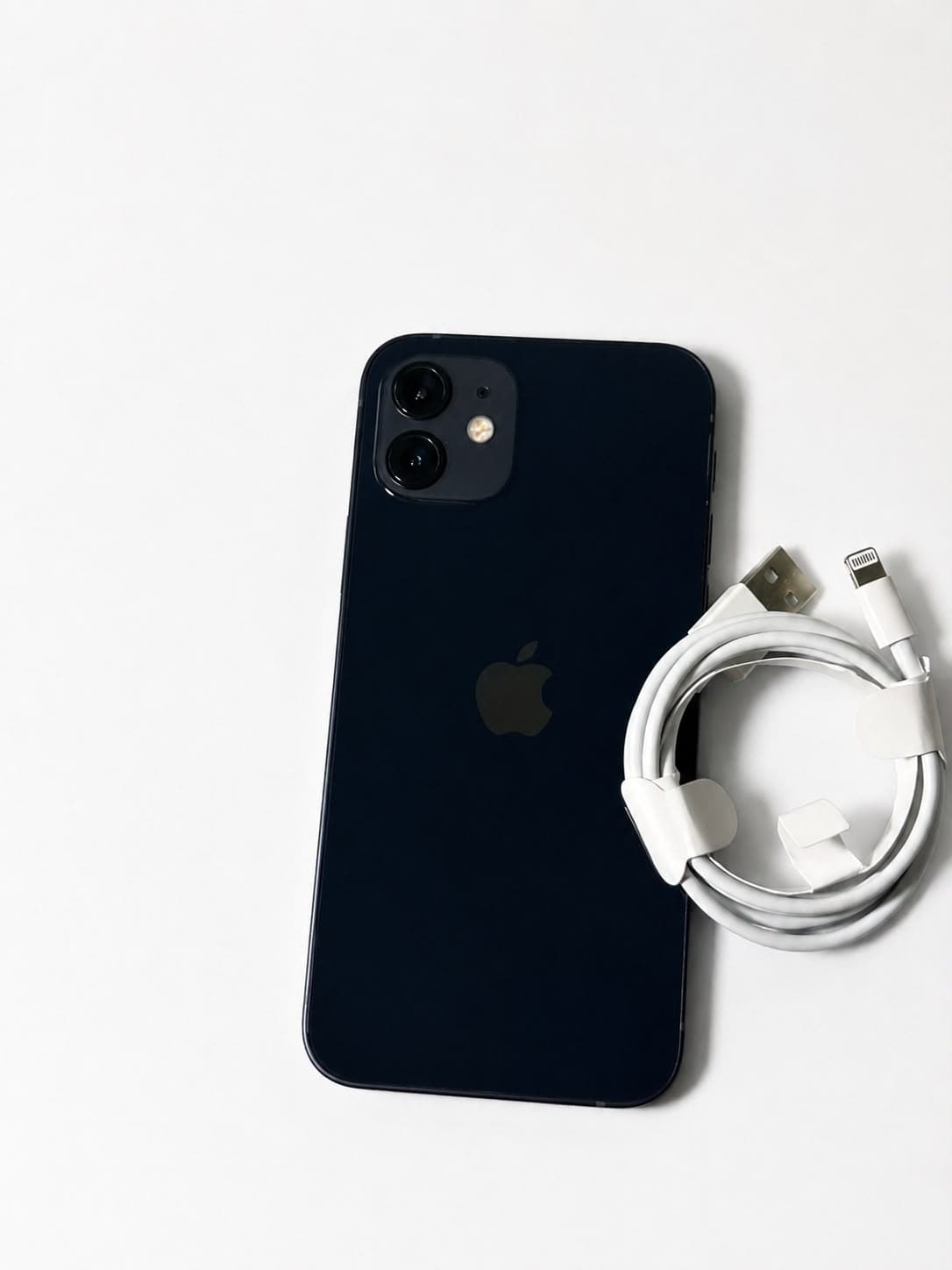 iPhone 12 - imagen 1